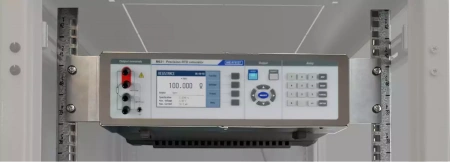 M160 – Калибратор постоянного тока прецизионный