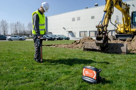 LKN-2000 – Генератор трассоискателя