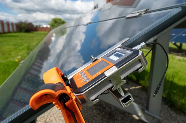 IRM-1 – Измеритель солнечного излучения и температуры