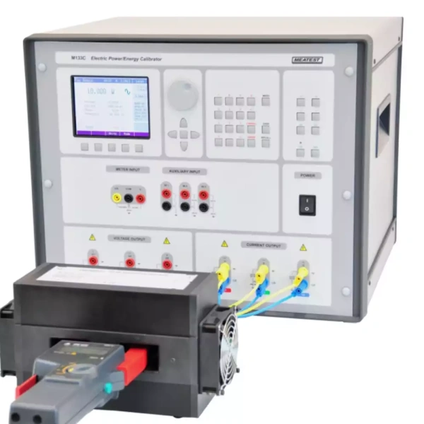 M133C – Калибратор мощности и энергии трехфазный с опцией качества электроэнергии